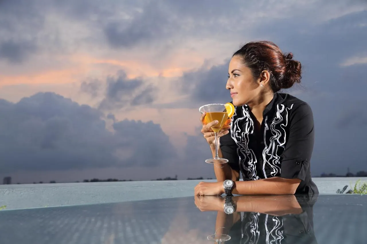 Best Western Elyon Colombo 4*,  Sri Lanka